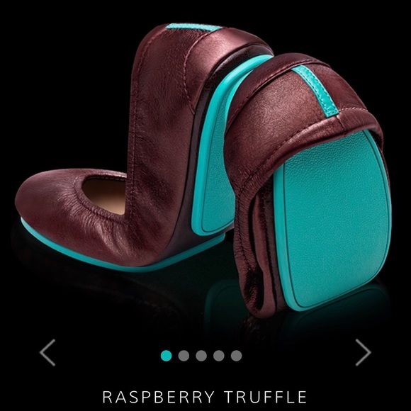 **SOLD**  BNIB Raspberry Truffle Tieks - Size 8 - Picture 4 of 4